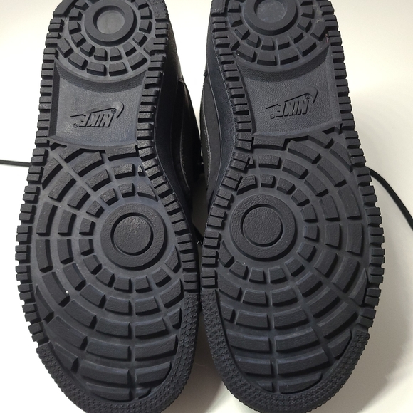 Nike Court Borough Mid Winter Black(sizes 9.5) - Picture 6 of 8